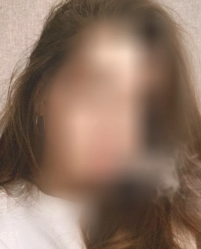 Camila, 21 años