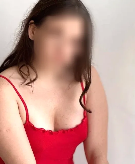Hanane, 28 años